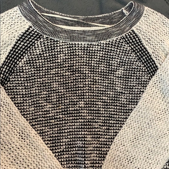 Long sleeve knitted sweater - Picture 2 of 2